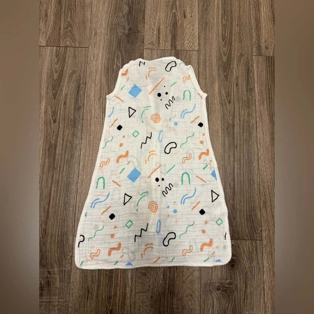 1st Laugh Muslin Baby Sleep Sack Size 6-12 Months Retro Print